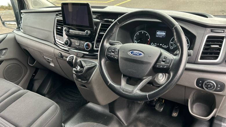 Ford Transit Custom 300 L2 Diesel Fwd 2.0 EcoBlue 130ps Low Roof Limited Van